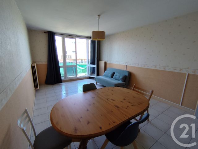 Appartement F3 &agrave; louer - 3 pi&egrave;ces - 64,63 m2 - Corbeil Essonnes - 91 - ILE-DE-FRANCE