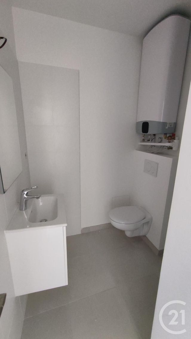 Appartement Studio &agrave; louer - 1 pi&egrave;ce - 22,03 m2 - Corbeil Essonnes - 91 - ILE-DE-FRANCE