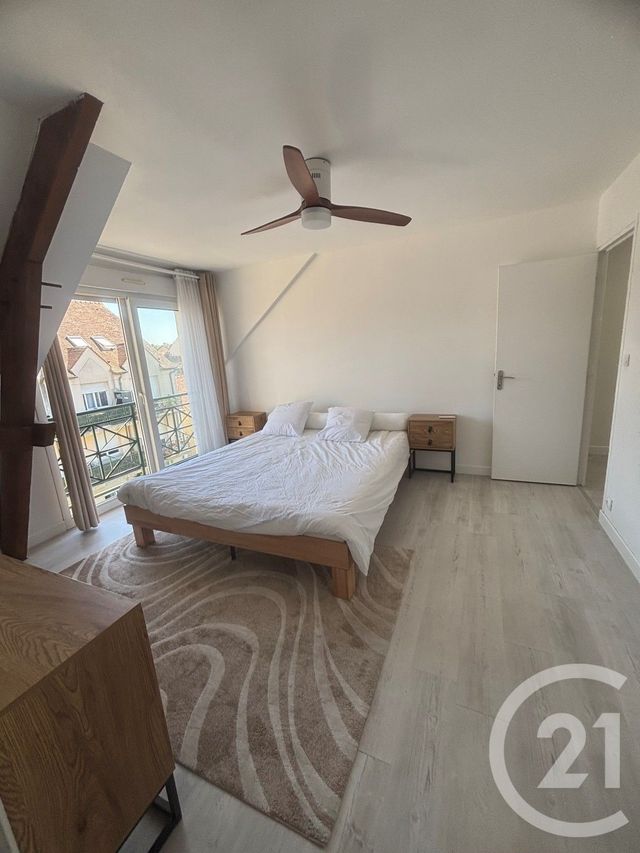 Appartement Duplex &agrave; louer - 2 pi&egrave;ces - 56,15 m2 - Corbeil Essonnes - 91 - ILE-DE-FRANCE
