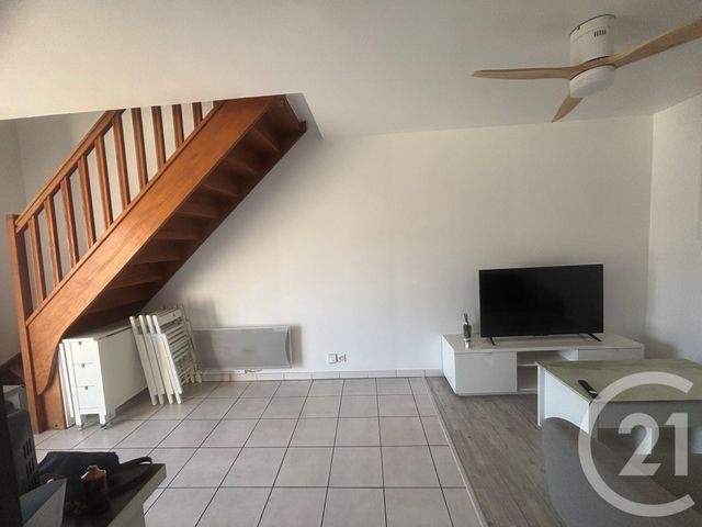 Appartement Duplex &agrave; louer - 2 pi&egrave;ces - 56,15 m2 - Corbeil Essonnes - 91 - ILE-DE-FRANCE