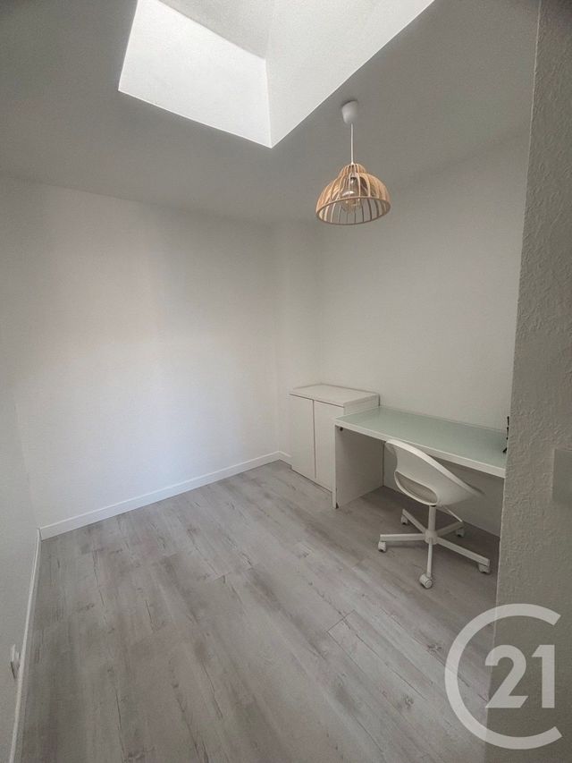 Appartement Duplex &agrave; louer - 2 pi&egrave;ces - 56,15 m2 - Corbeil Essonnes - 91 - ILE-DE-FRANCE