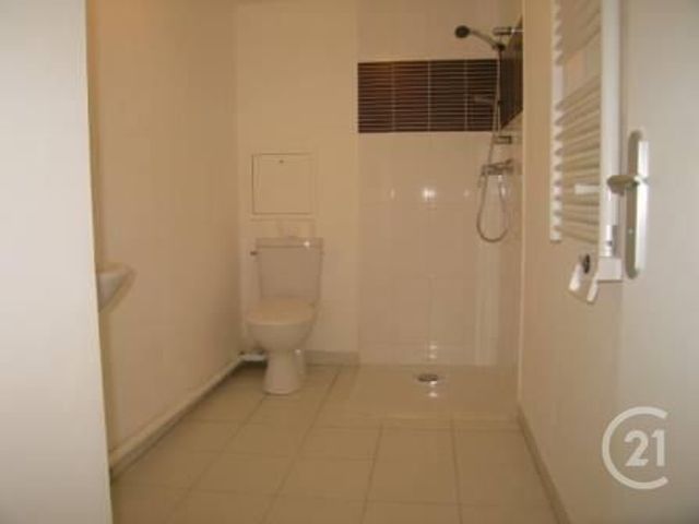 Appartement F1 &agrave; louer - 1 pi&egrave;ce - 35,09 m2 - Ris Orangis - 91 - ILE-DE-FRANCE