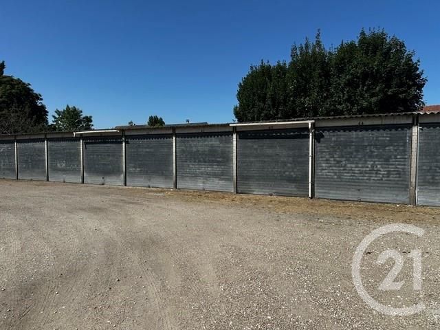 Parking &agrave; louer - 17 m2 - Saintry Sur Seine - 91 - ILE-DE-FRANCE