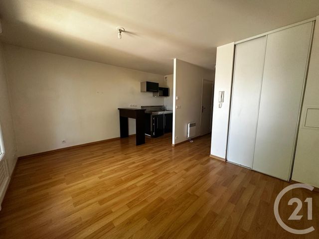 Appartement F1 &agrave; louer - 1 pi&egrave;ce - 24,10 m2 - Corbeil Essonnes - 91 - ILE-DE-FRANCE