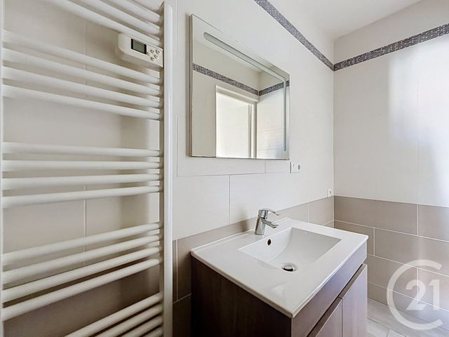 Appartement F2 &agrave; vendre - 2 pi&egrave;ces - 39 m2 - Corbeil Essonnes - 91 - ILE-DE-FRANCE