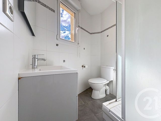 Appartement T2 &agrave; louer - 2 pi&egrave;ces - 41,60 m2 - Corbeil Essonnes - 91 - ILE-DE-FRANCE