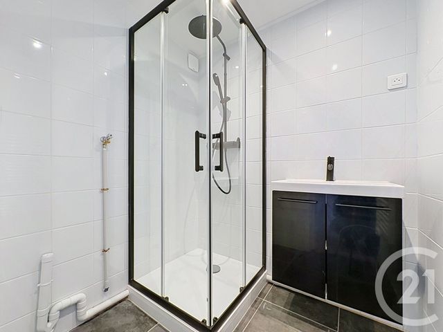 Appartement Studio &agrave; louer - 1 pi&egrave;ce - 23,97 m2 - Corbeil Essonnes - 91 - ILE-DE-FRANCE